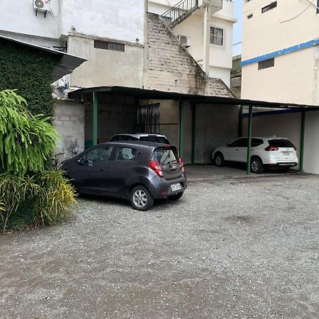 Hotel Murali - Cerca Del Aeropuerto De Γκουαγιακίλ Εξωτερικό φωτογραφία