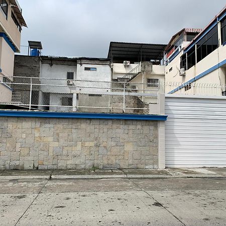 Hotel Murali - Cerca Del Aeropuerto De Γκουαγιακίλ Εξωτερικό φωτογραφία