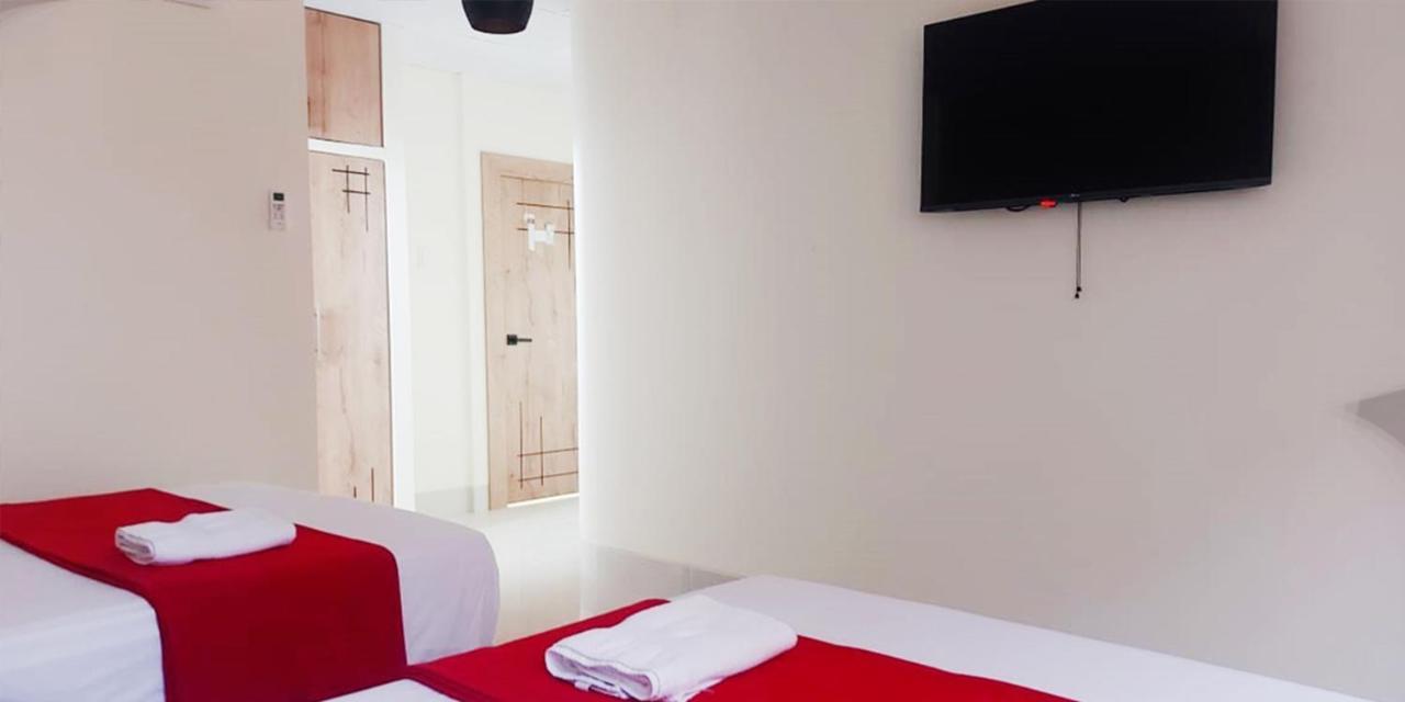 Hotel Murali - Cerca Del Aeropuerto De Γκουαγιακίλ Εξωτερικό φωτογραφία
