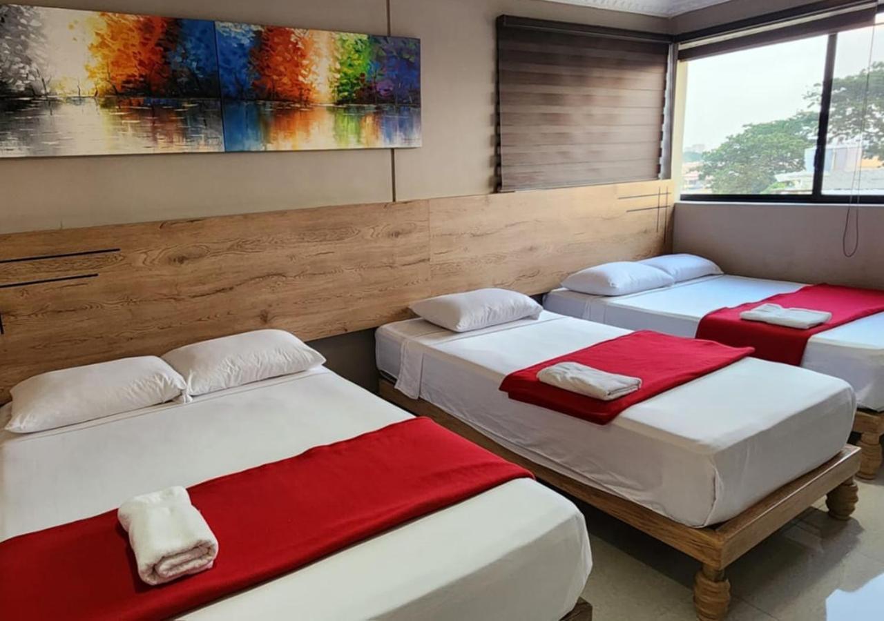 Hotel Murali - Cerca Del Aeropuerto De Γκουαγιακίλ Εξωτερικό φωτογραφία