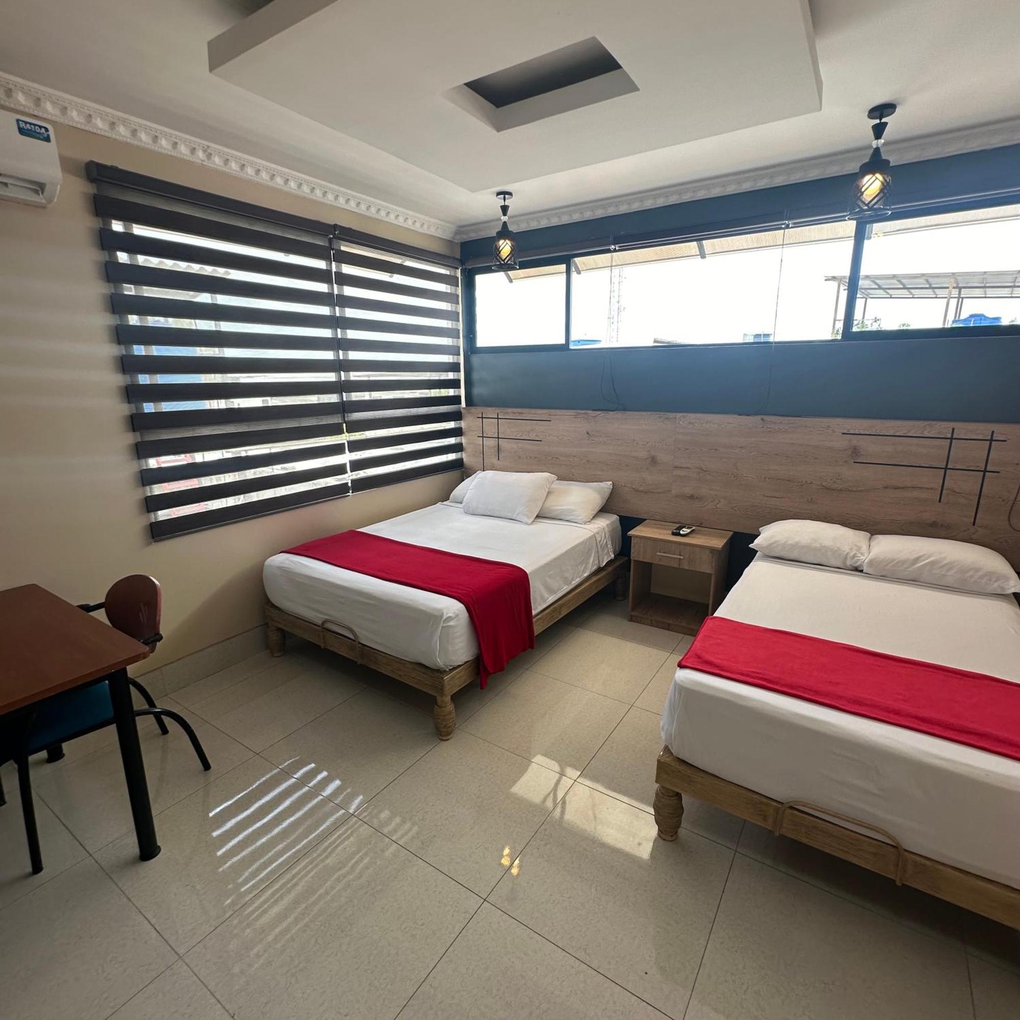 Hotel Murali - Cerca Del Aeropuerto De Γκουαγιακίλ Εξωτερικό φωτογραφία