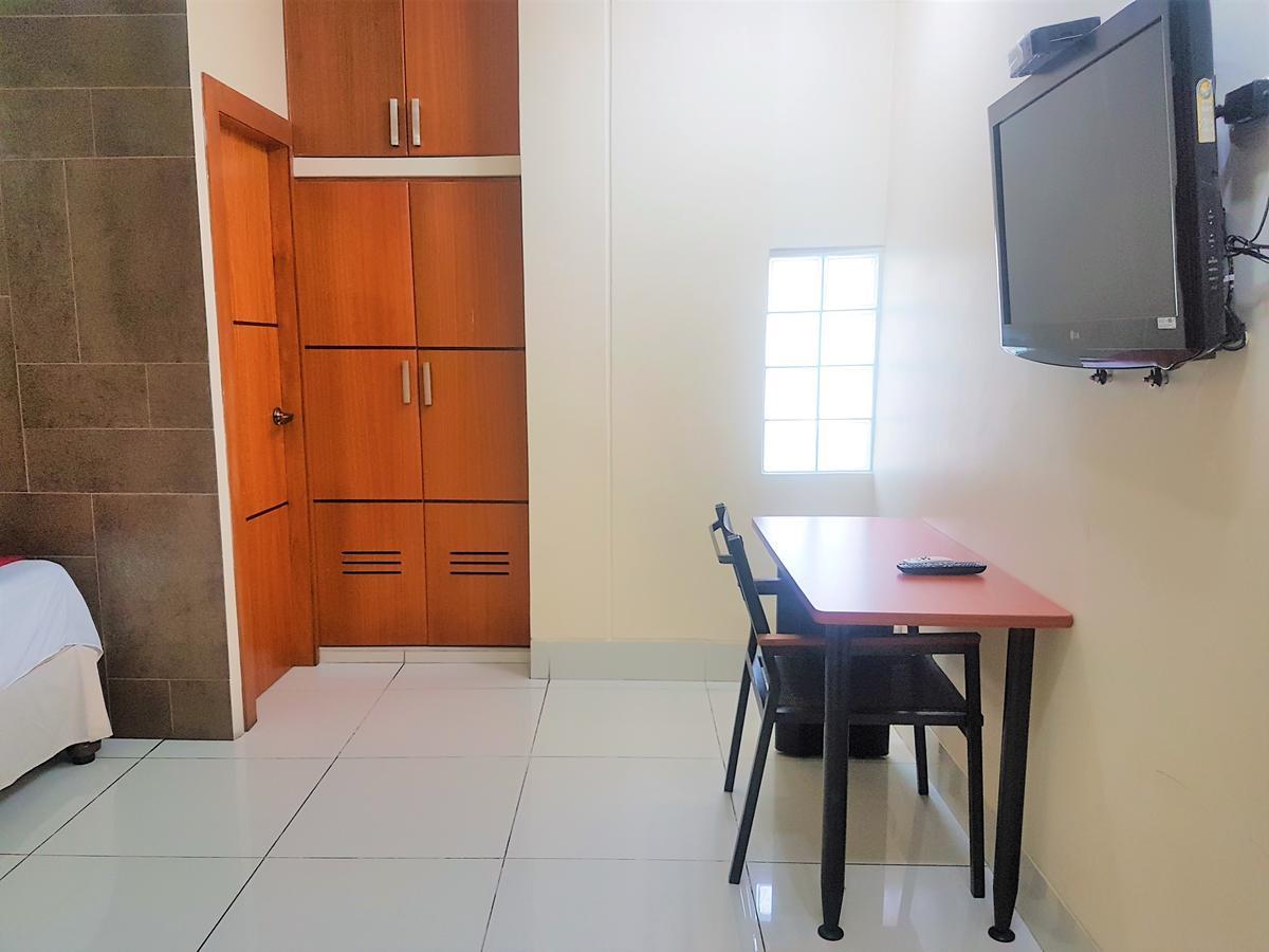 Hotel Murali - Cerca Del Aeropuerto De Γκουαγιακίλ Εξωτερικό φωτογραφία