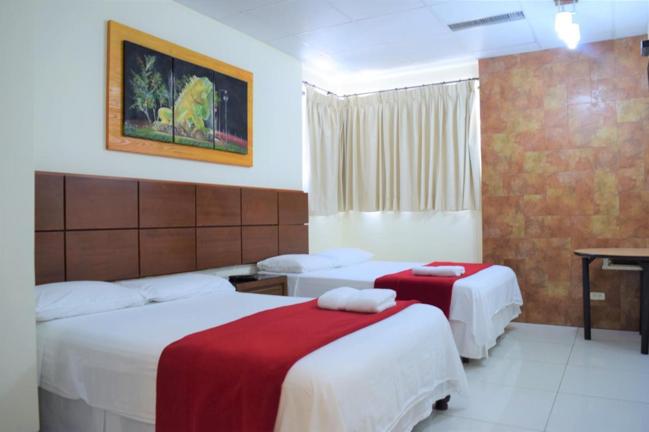 Hotel Murali - Cerca Del Aeropuerto De Γκουαγιακίλ Εξωτερικό φωτογραφία