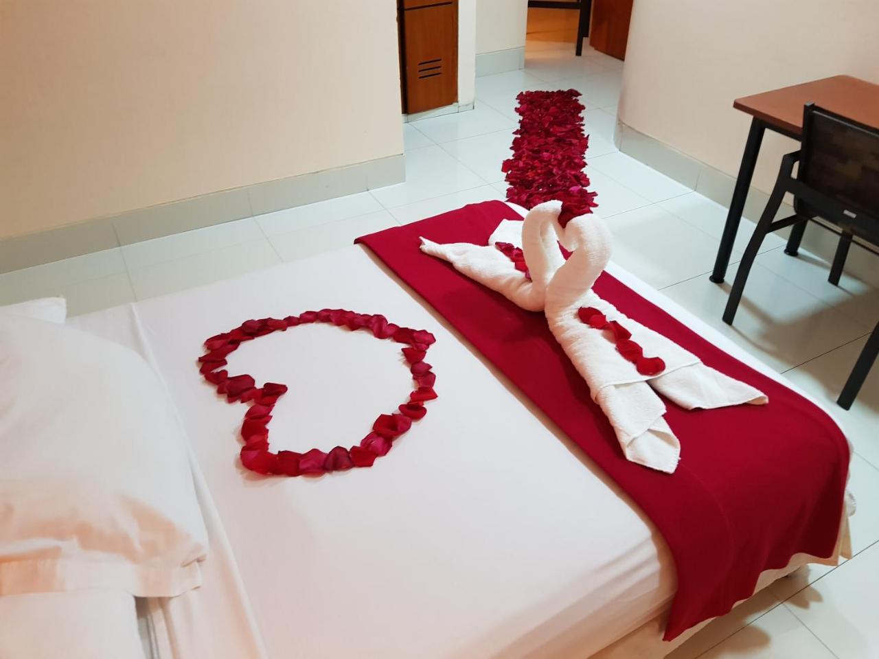 Hotel Murali - Cerca Del Aeropuerto De Γκουαγιακίλ Εξωτερικό φωτογραφία