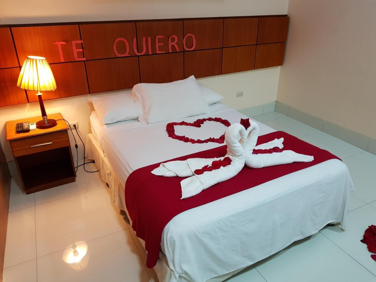 Hotel Murali - Cerca Del Aeropuerto De Γκουαγιακίλ Εξωτερικό φωτογραφία